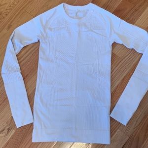 Lululemon Running Swiftly Thermal Long Sleeve
